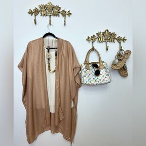 🆕NWT Champagne gold with gold thread poncho/Shawl XL